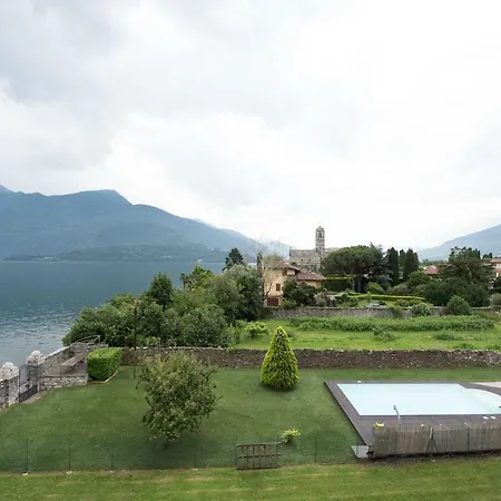 2 Piazza Trieste Apartment *